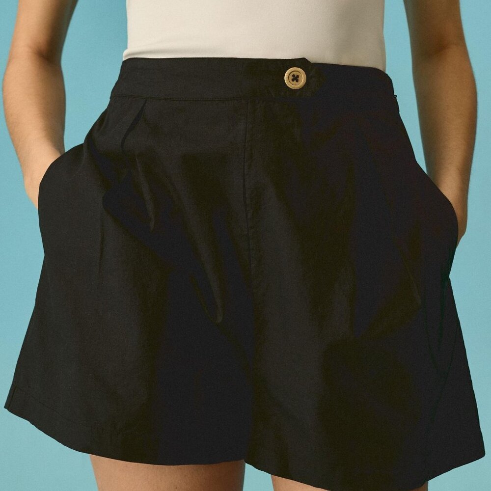 Anthropologie Maeve Pleated Poplin Shorts